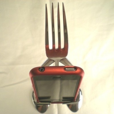 iPhone holder made of forks
